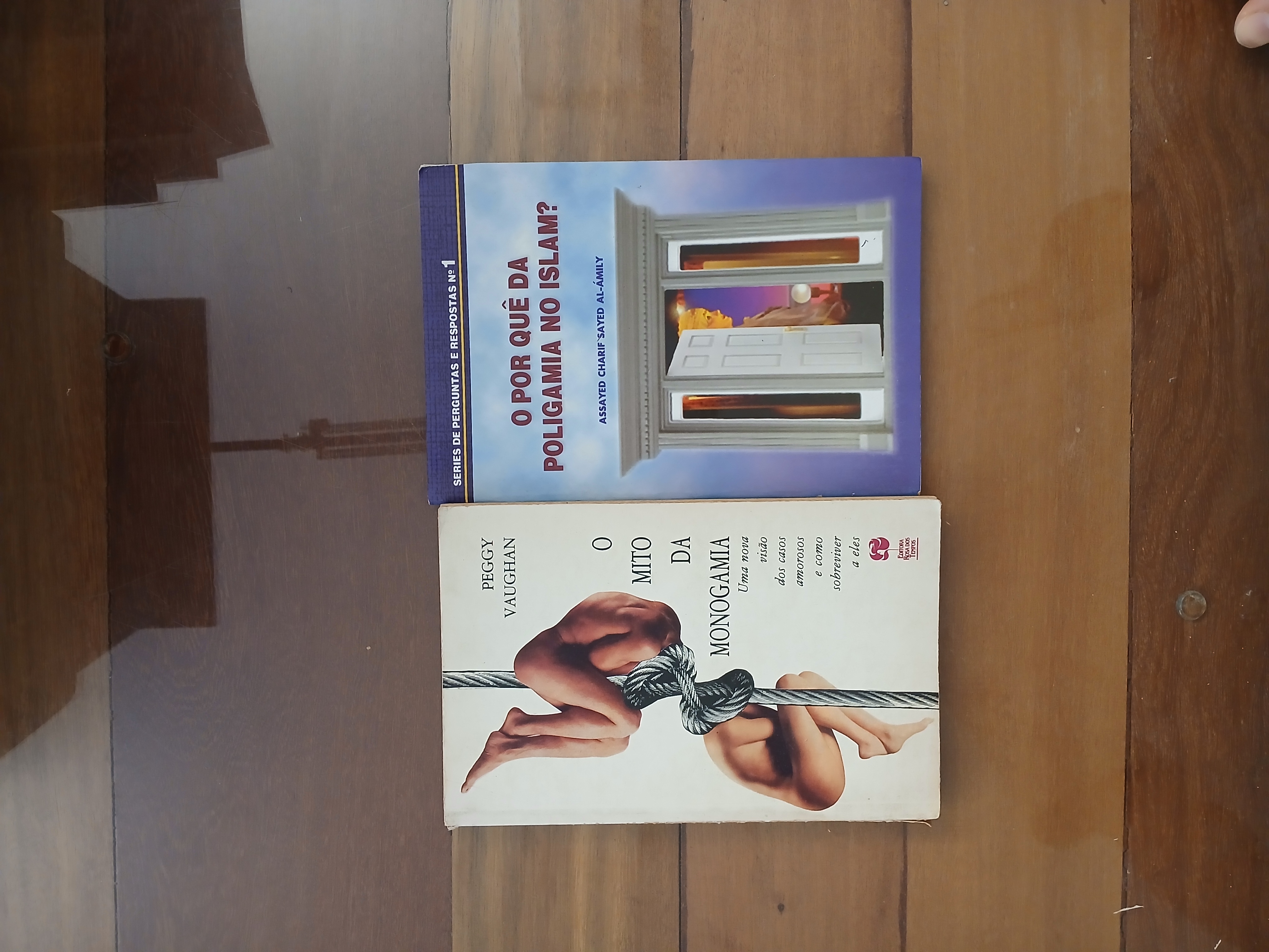Capa de Livro O Mito da Monogamia + Brinde: O Por quê da Poligamia no Islam?